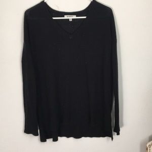 ✨Hi-Lo Lightweight Black Sweater✨